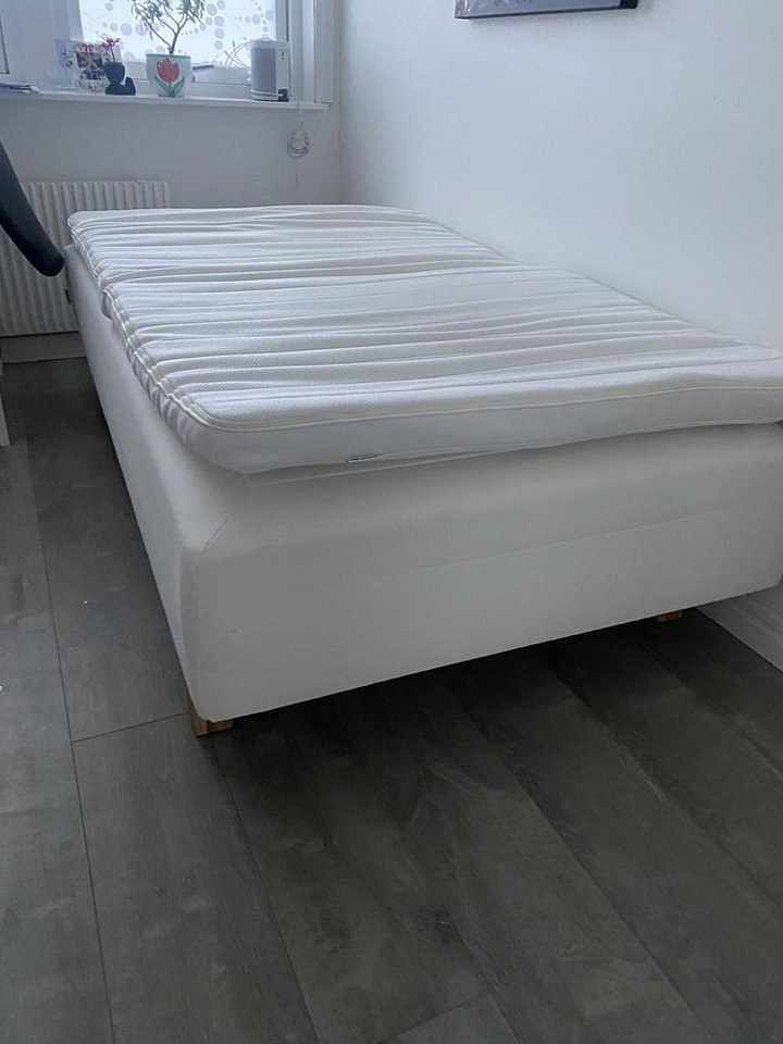 image of Ikea säng 105x200 - 