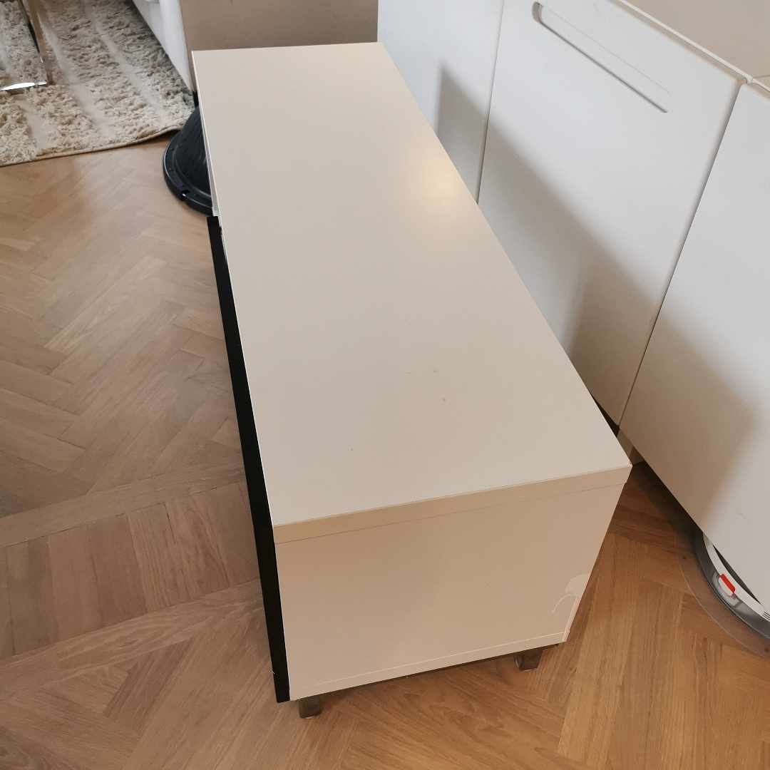 image of Ikea tv-bänk - Stockholm