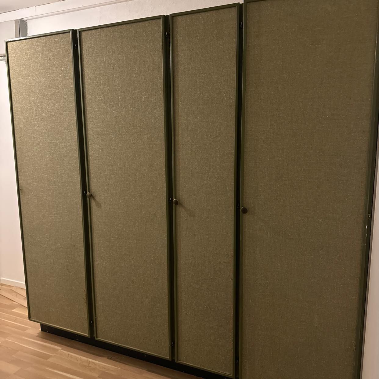image of Hämtning  kök/garderob - Rinkeby-Kista