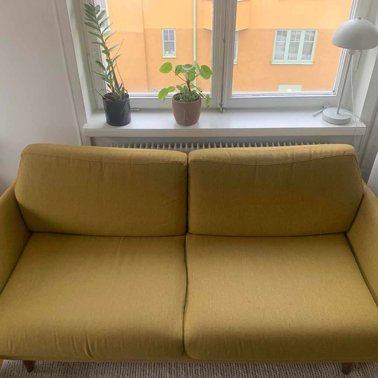 image of Soffa bortskänkes - Hägersten