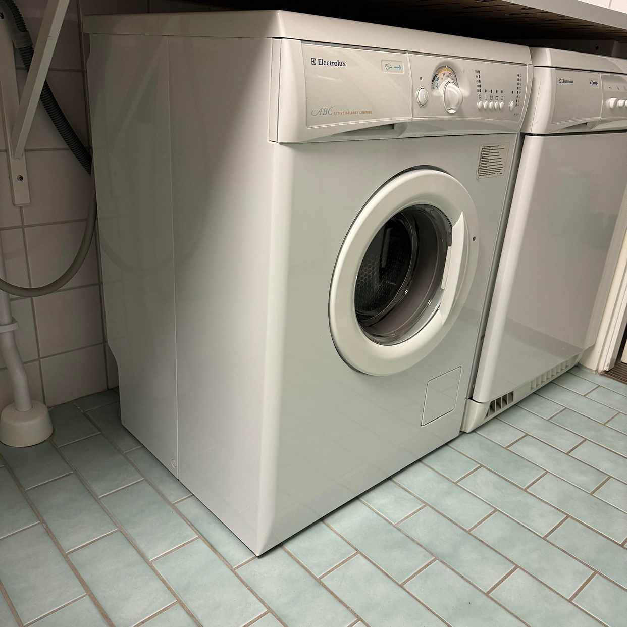 image of Tvättmaskin och torktumla - Kungsängen