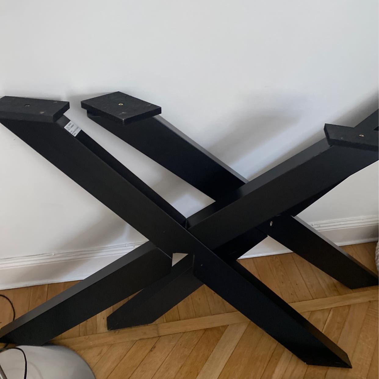 image of Table, chairs and few box - 