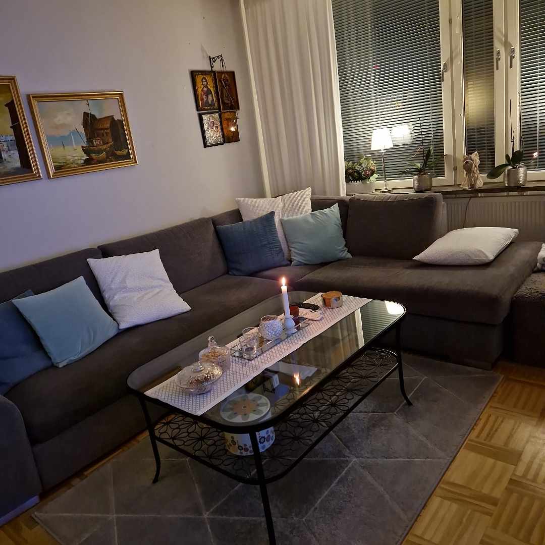 image of Hörnsoffa - Vällingby