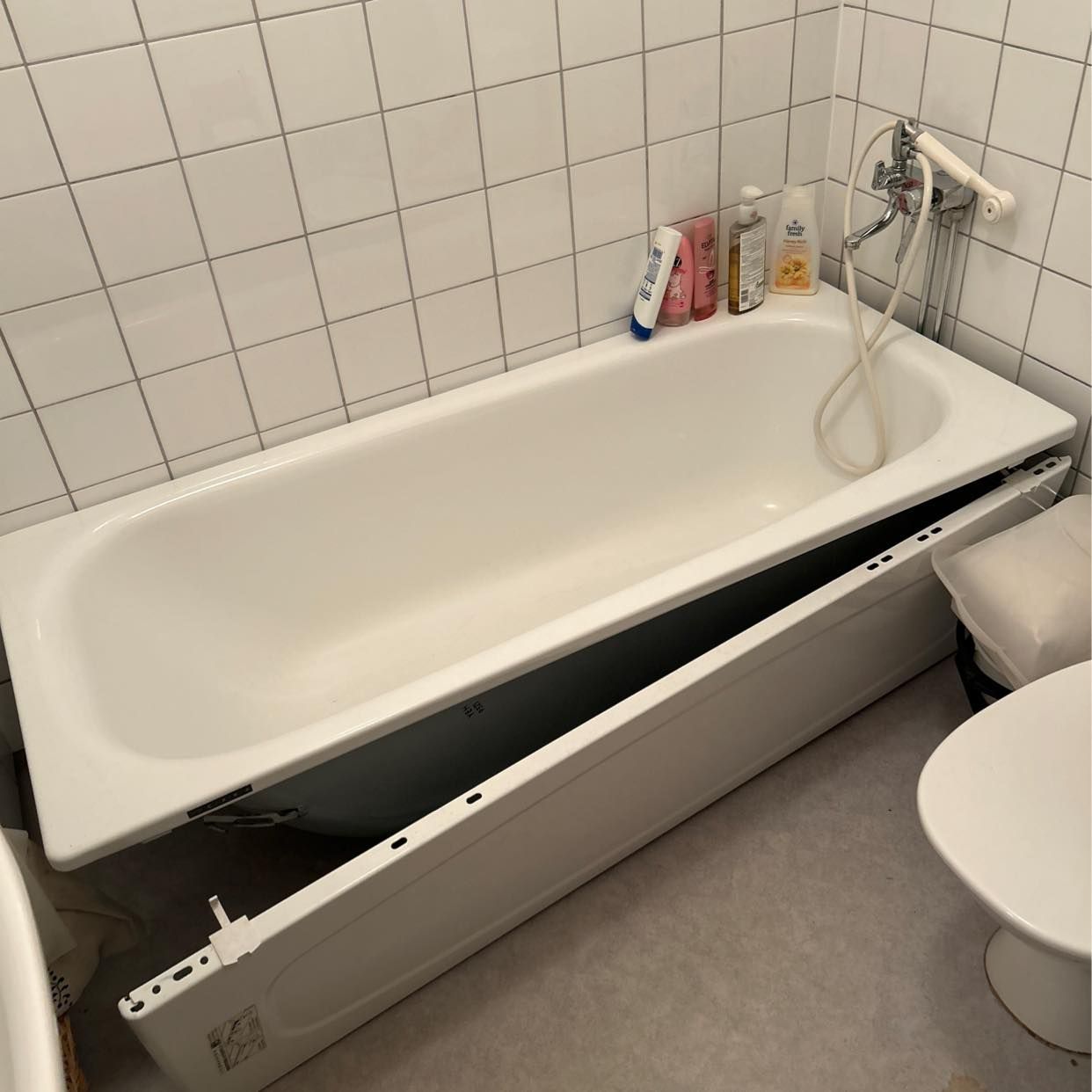 image of Slänga badkar - Norrmalm