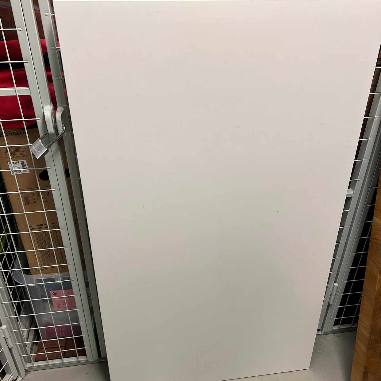 image of Mat ös bord, skrivbord - Norrmalm