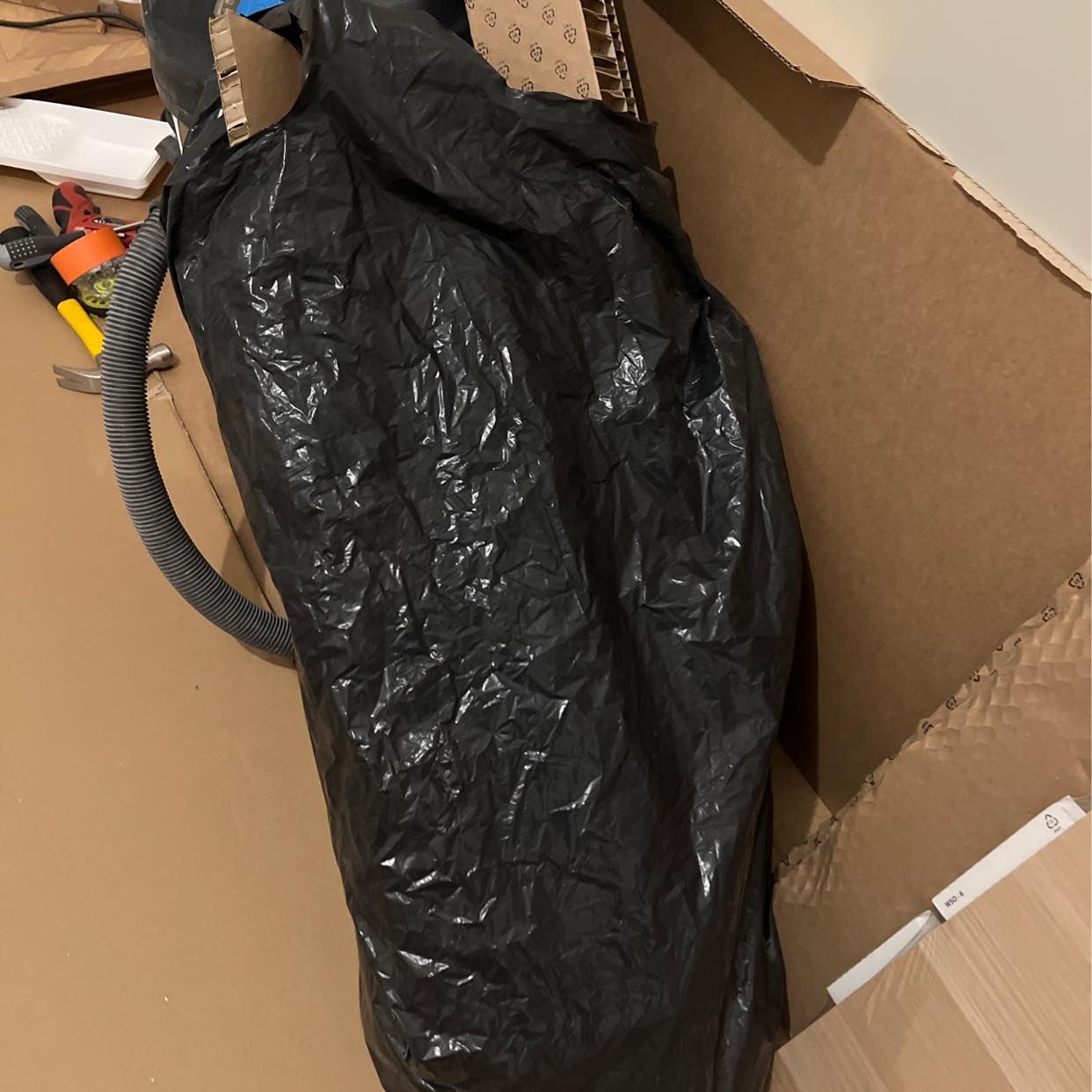 image of Cardboard + general waste - Stockholm