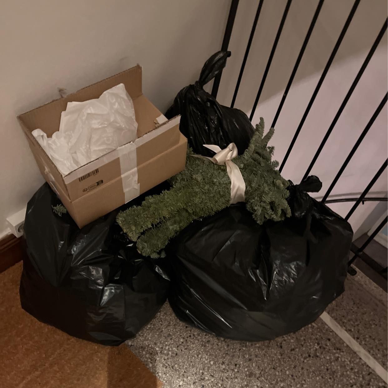 image of Throw away trash - Stockholm City