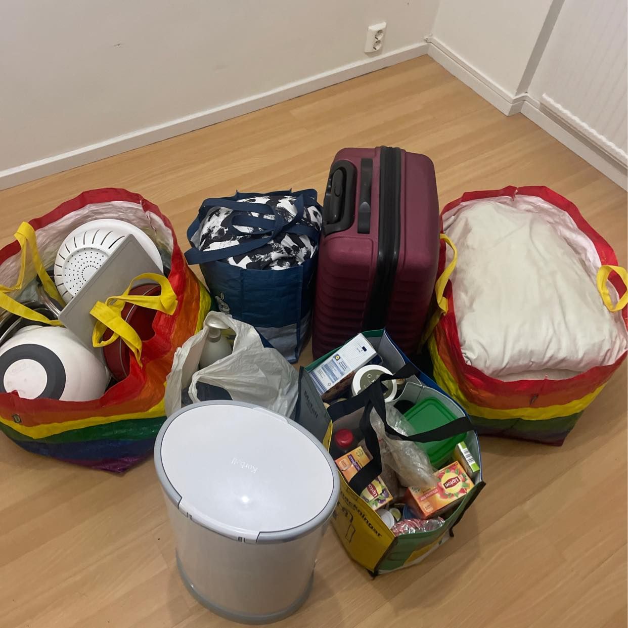 image of Some household stuffs - 