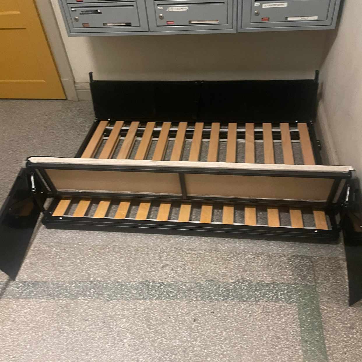image of Bära upp till lägenhet - 