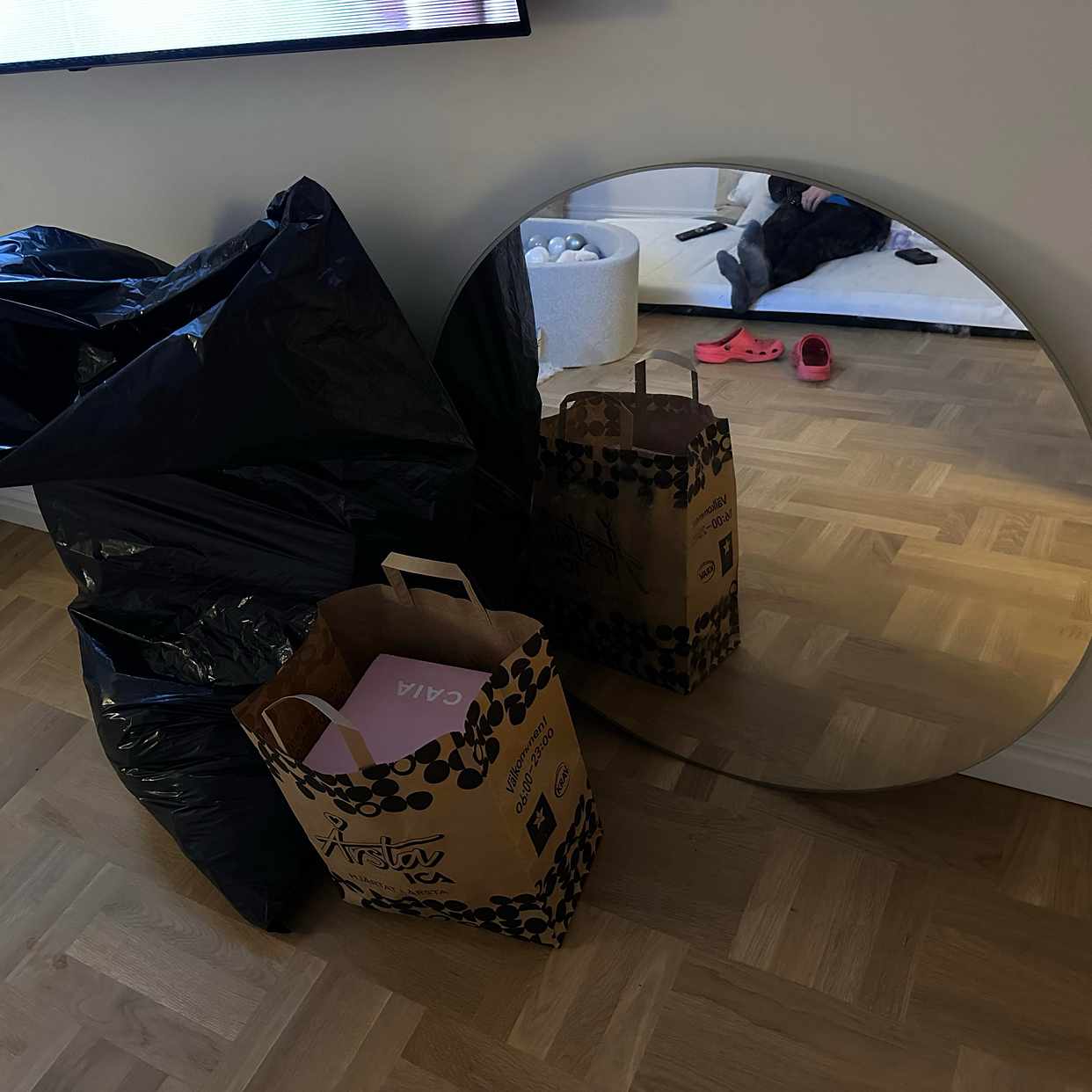 image of Spegel och inredning - Enskede-Årsta-Vantörs
