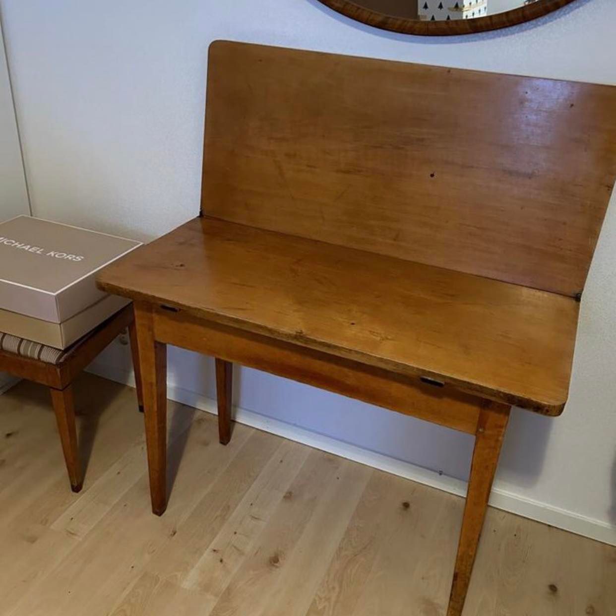 image of Hämtning av ett bord. - 