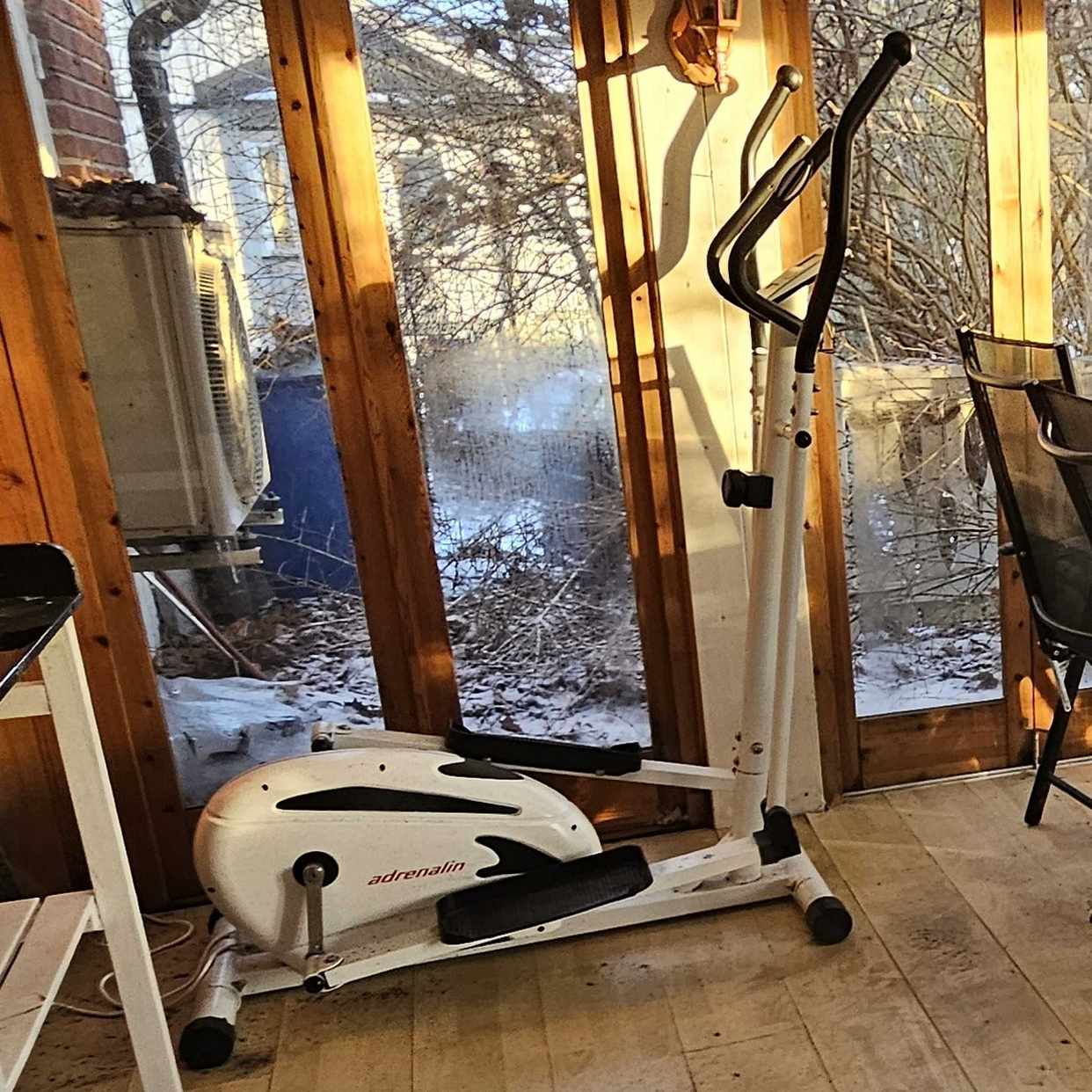 image of Bed, sofa, exercise bike - Järfälla