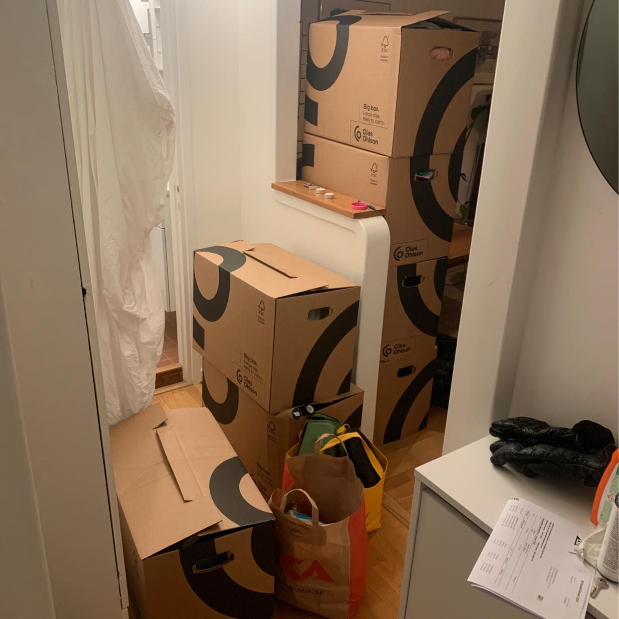 image of Flytt7 kartonger, två pås - 