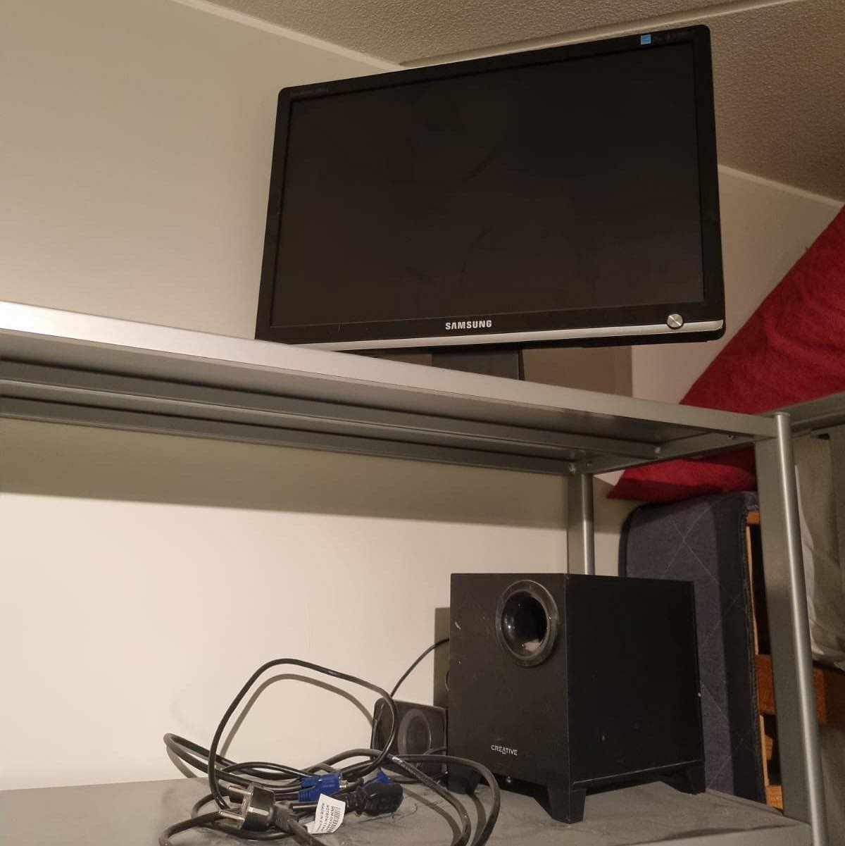 image of Byrå matta ram elektronik - Nacka