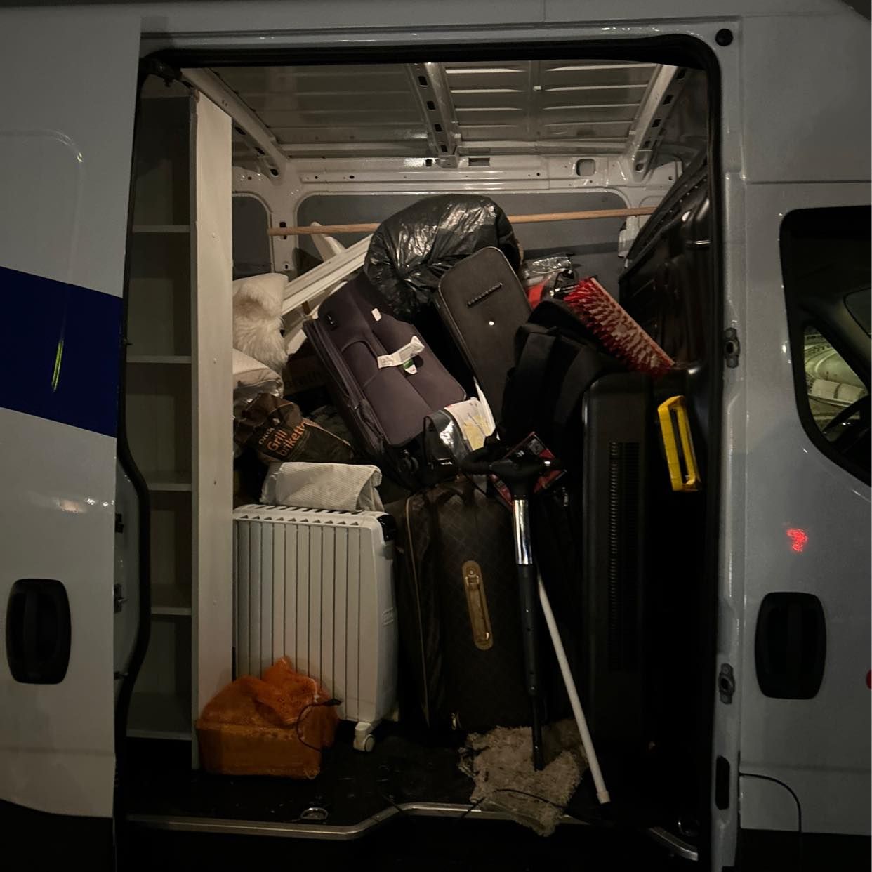 image of Moving stuff to storage - 