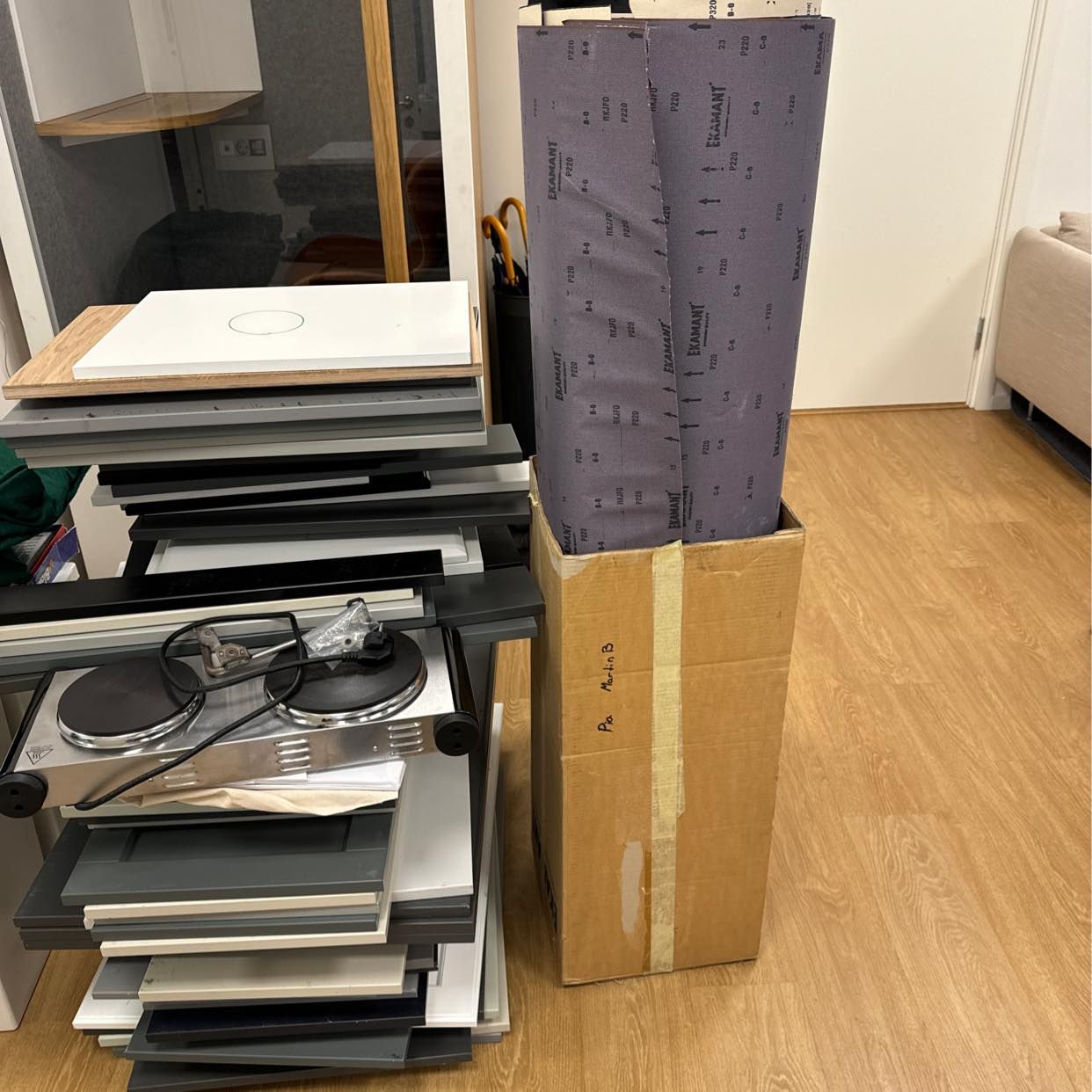 image of Byrå 160x45 och skåplucko - Stockholm