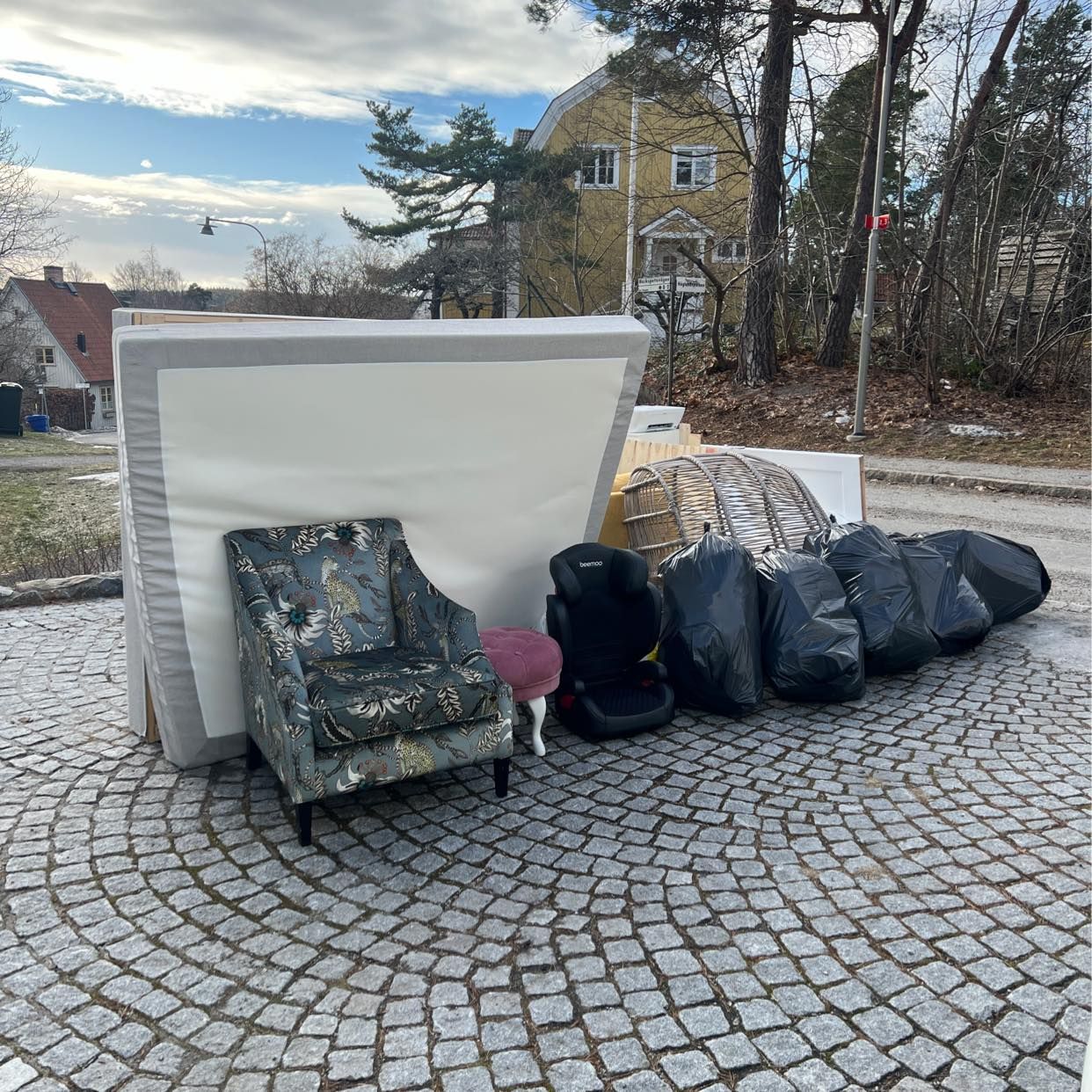 image of Sorted waste & furniture - Bromma