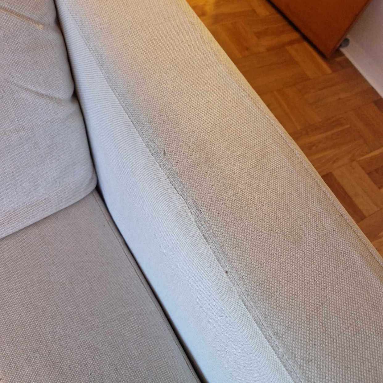 image of ikea soffa bortskänkes - Bromma