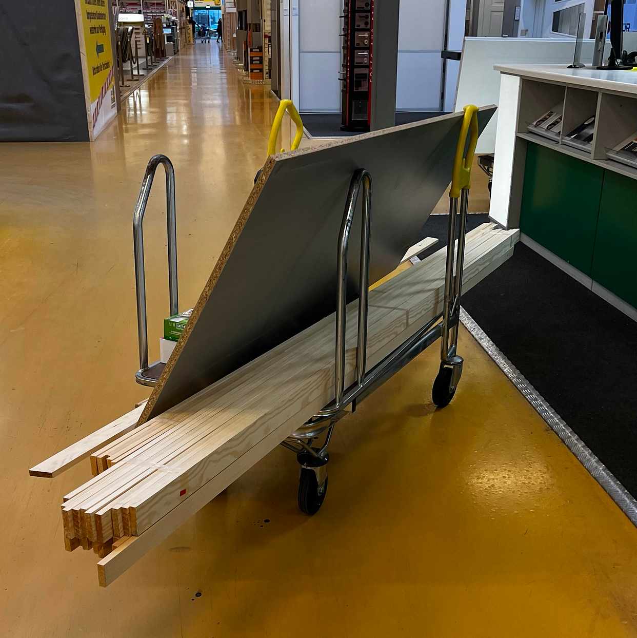image of 3m lengths of wood - 