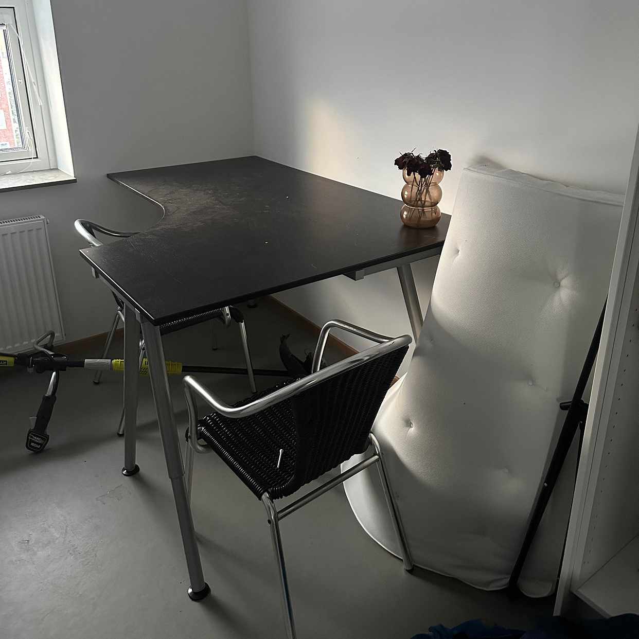 image of Desk and chairs - Nacka
