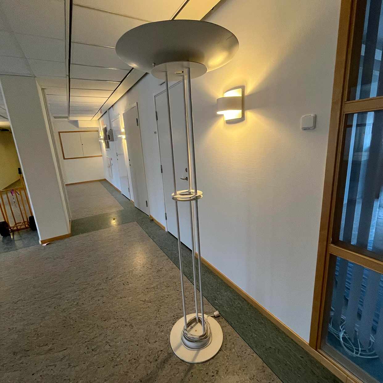 image of Massa gratismöbler - Huddinge Sankt Mikaels