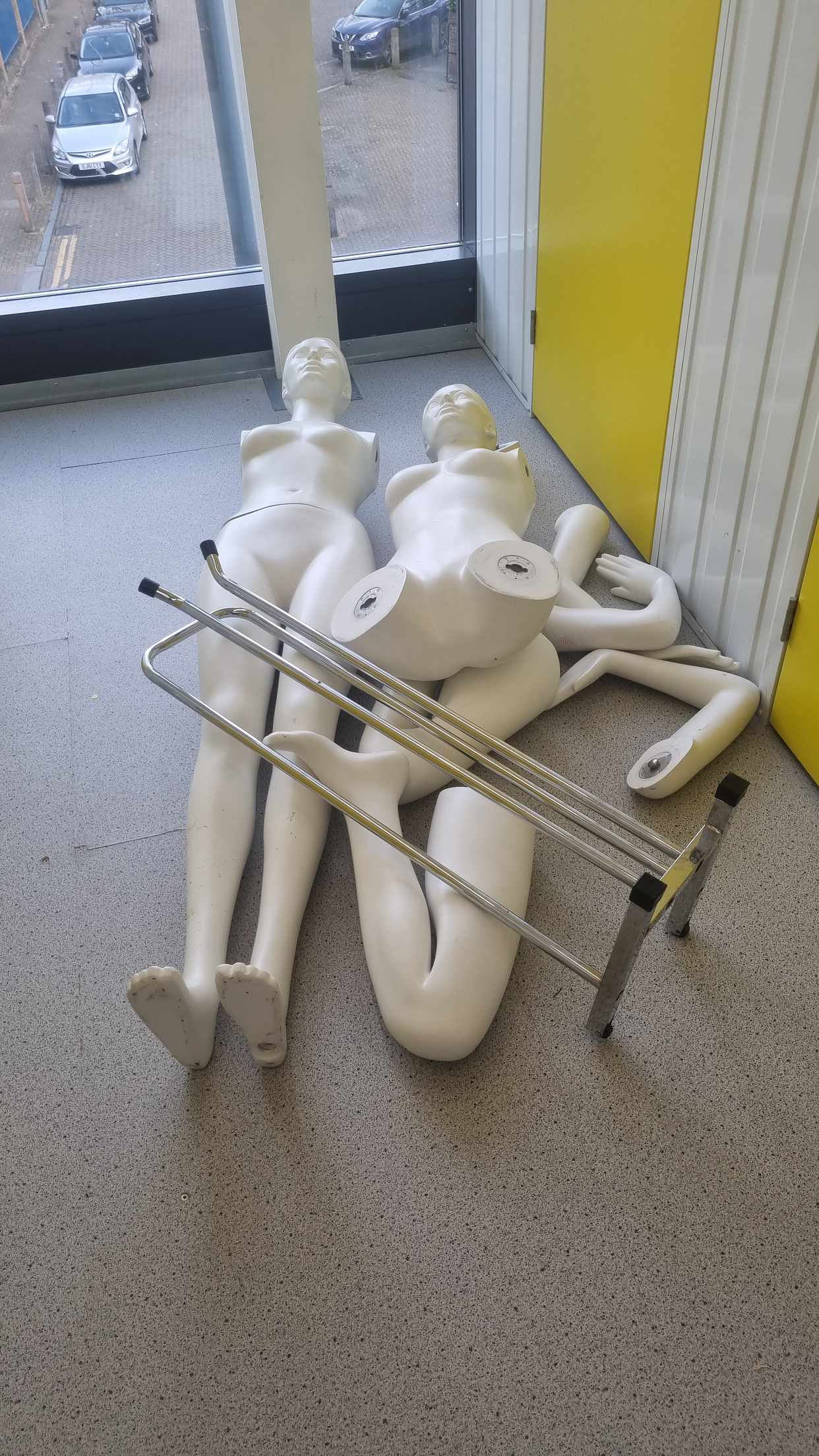 image of 2 x mannequins - London