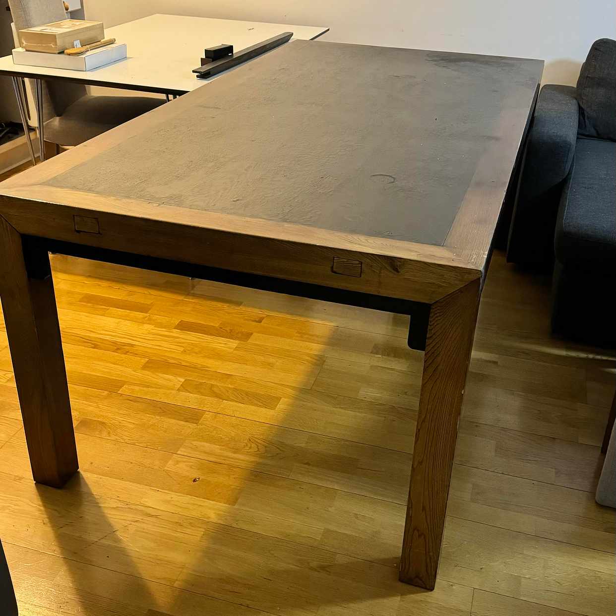 image of Table with 5 chairs - Sundbyberg