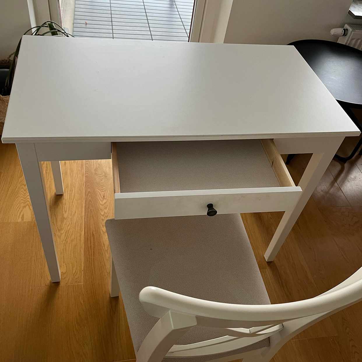 image of Study or Dinner Table - Hässelby