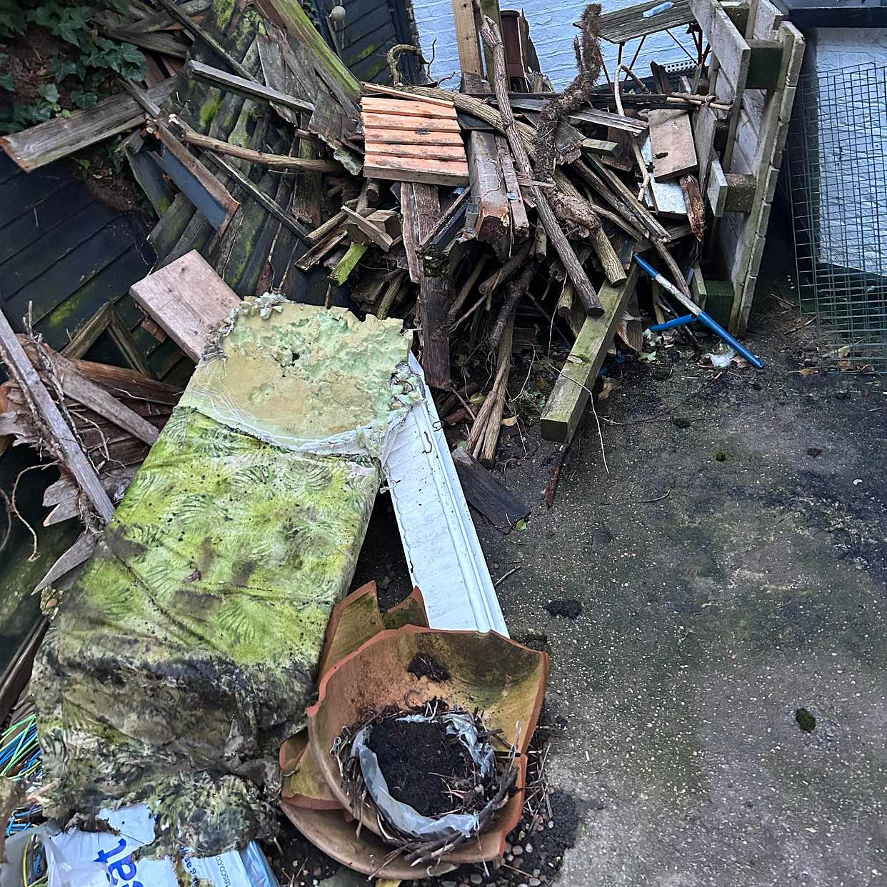 image of Garden waste - London