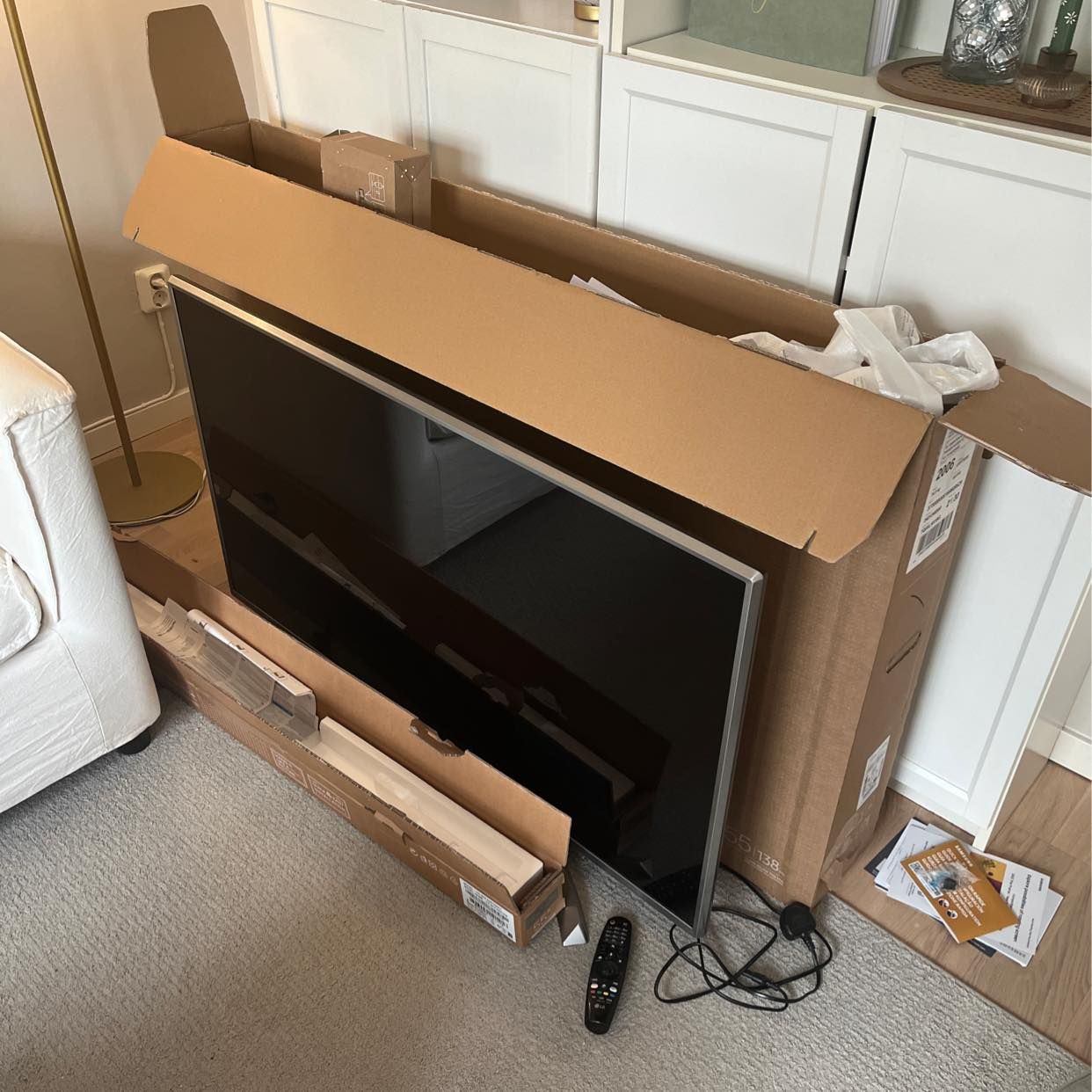 image of TV, cardboard - Hägersten