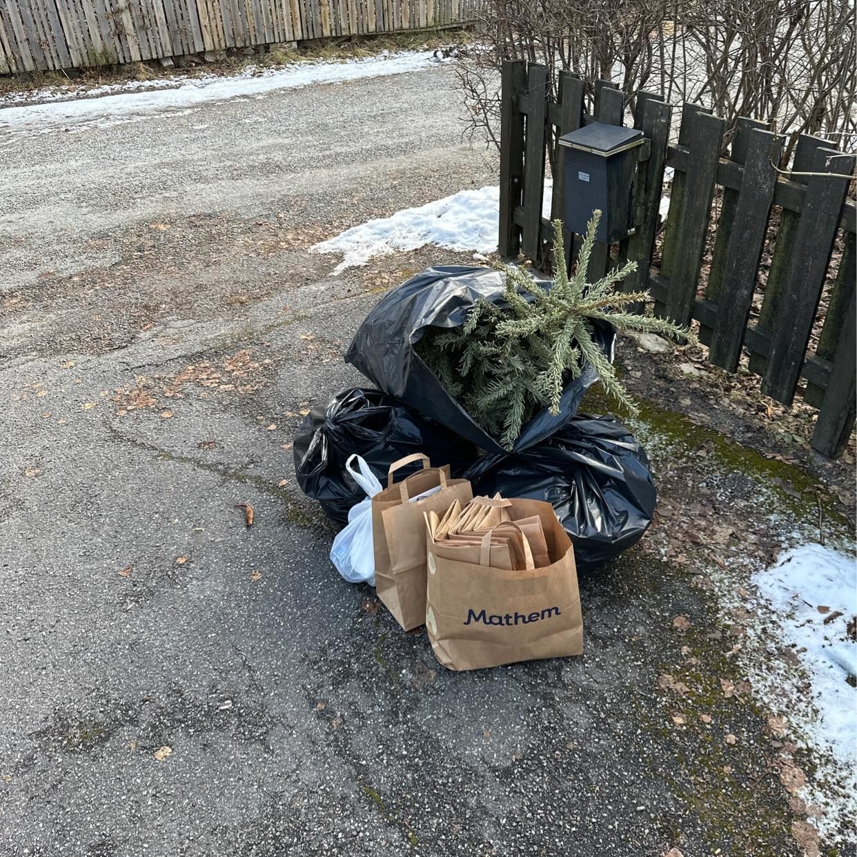 image of Recycling and xmas tree - Sollentuna