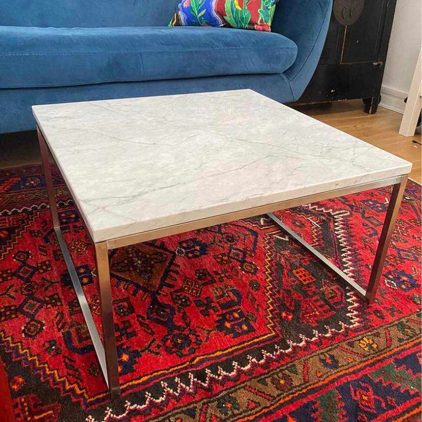 image of Hämta & leverera ett bord - 