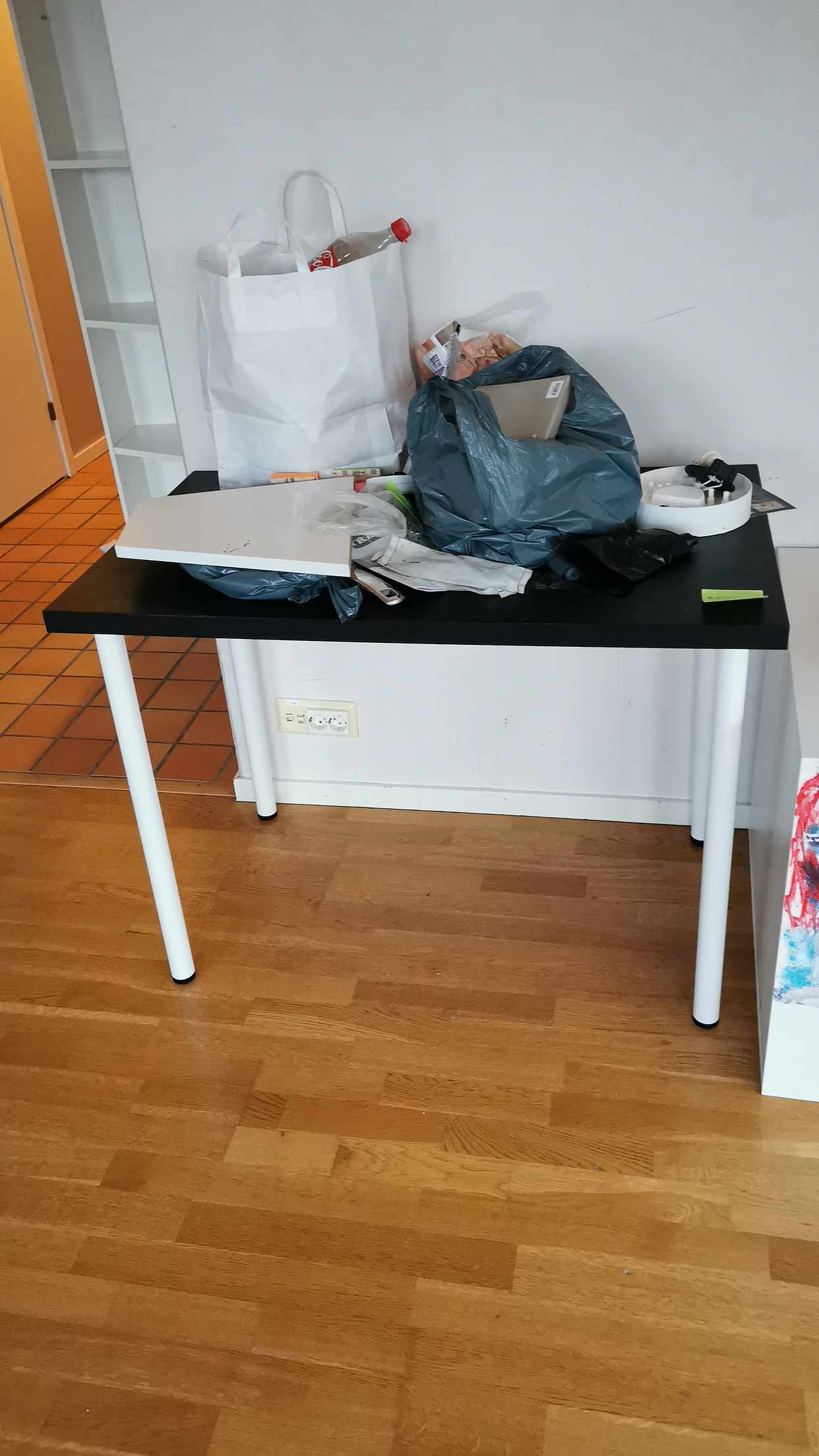image of Hämta möbler idag söndag - Stockholm
