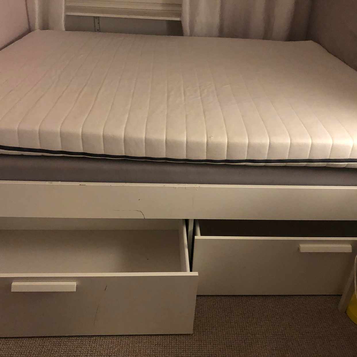 image of Säng med förvaring - Hägersten