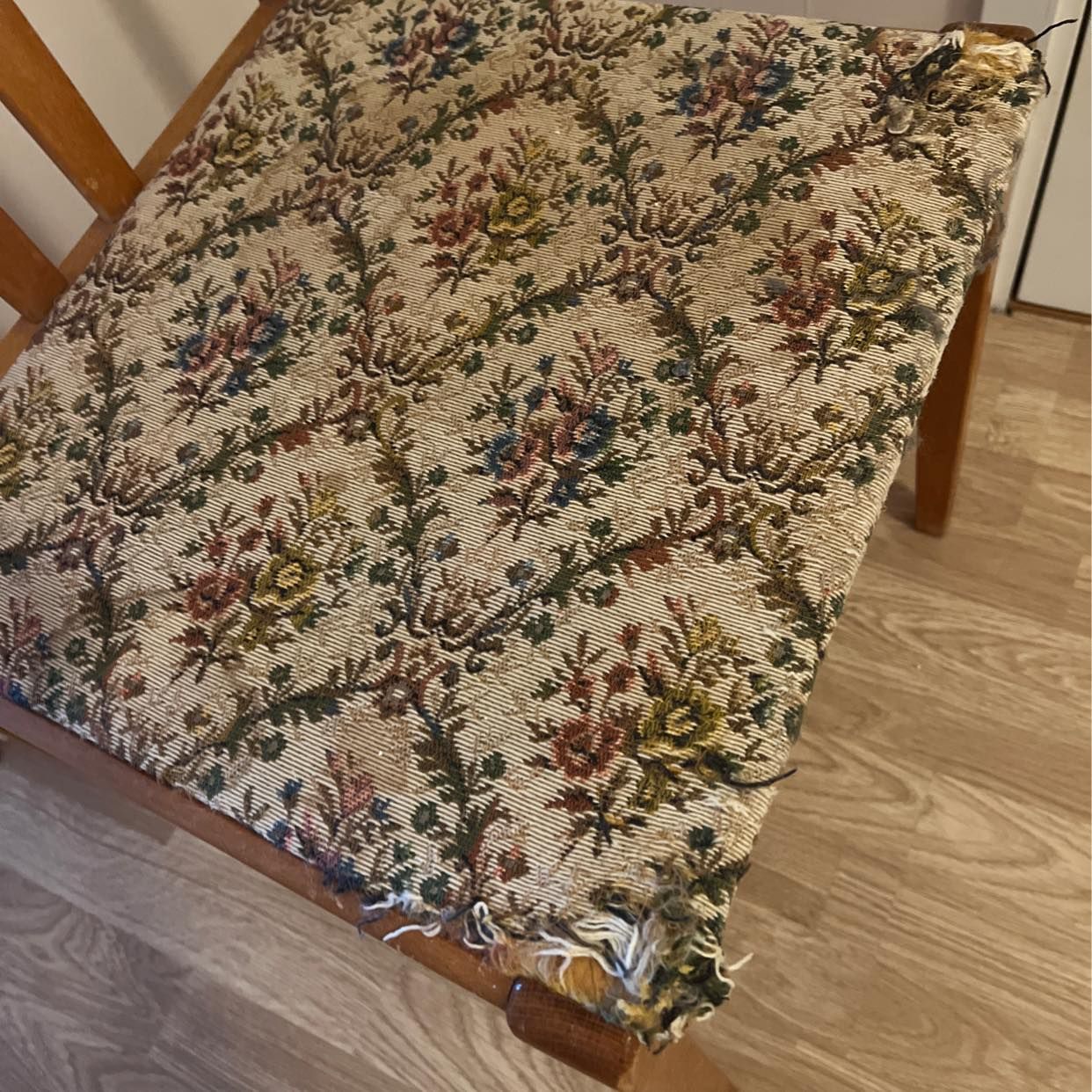 image of Stol att ge bort - Märsta