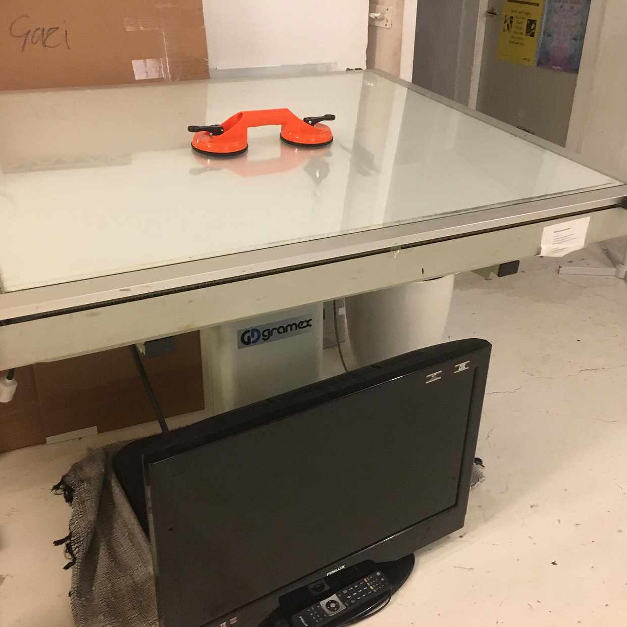 image of Remove a light table - Malmö
