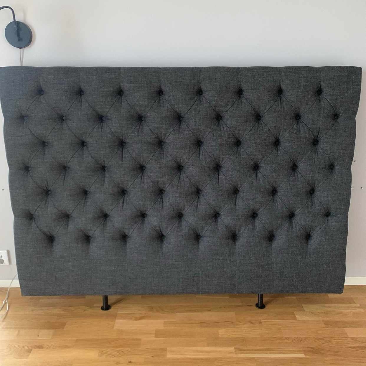 image of Sänggavel och bord - 