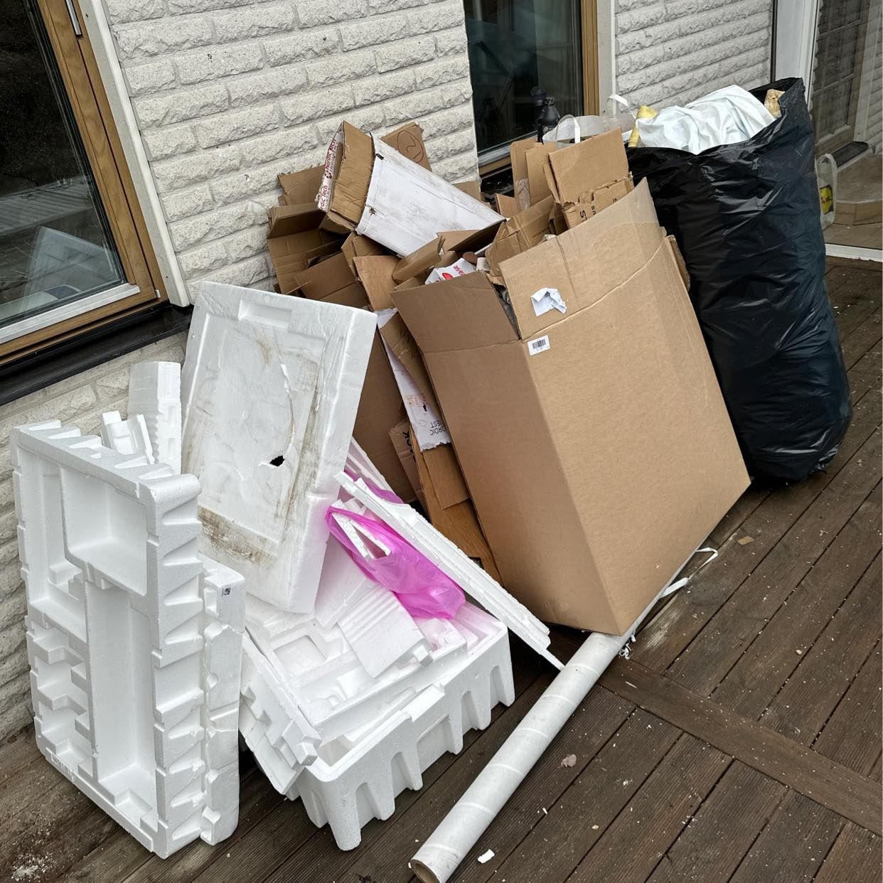 image of Cardboard, frigolit, soft - Saltsjö-Boo