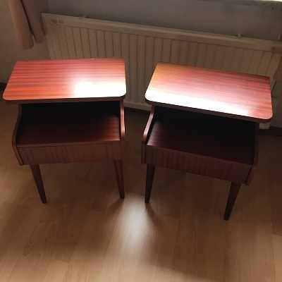 image of Hämta 4 bokhyllor, 2 bord - 