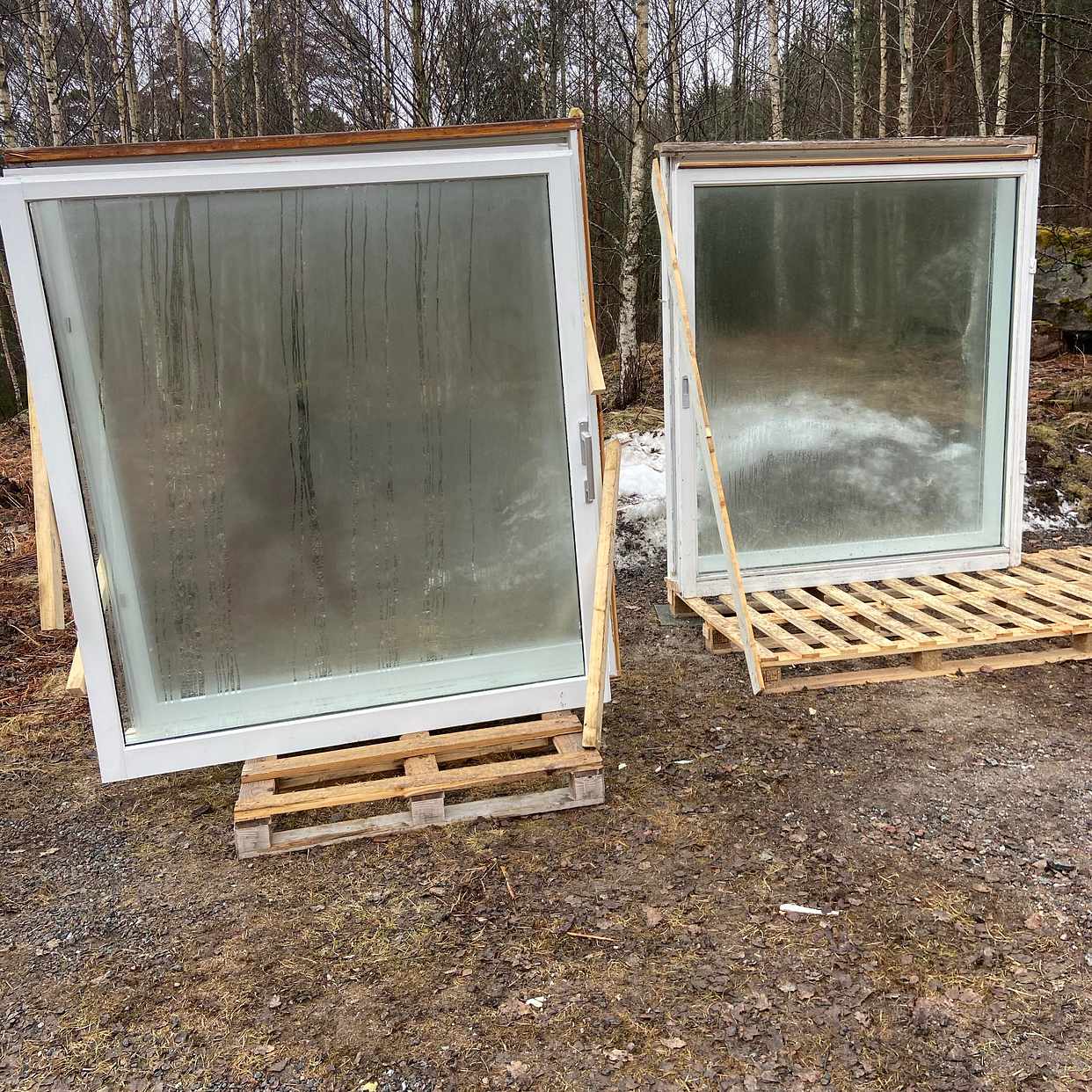 image of 4 windows to removed. - Värmdö