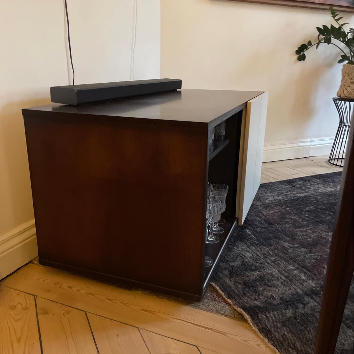 image of Giveaway of tv cabinet - Stockholm