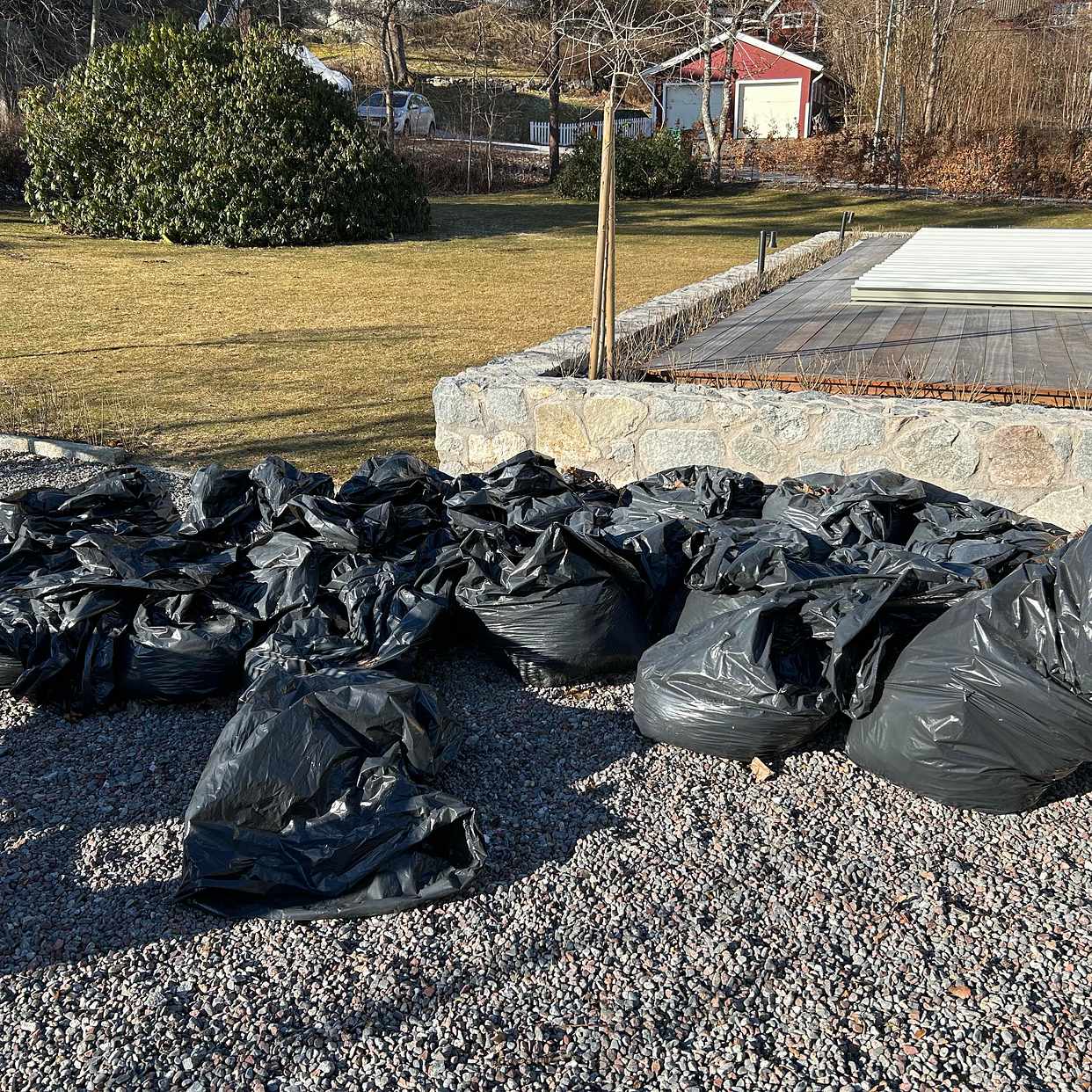 image of Ca 25 sopsäckar sågspån - Saltsjöbaden