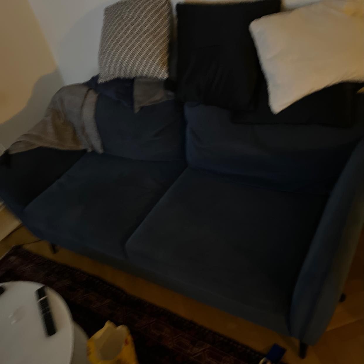 image of Soffa bortskänkes - Bromma