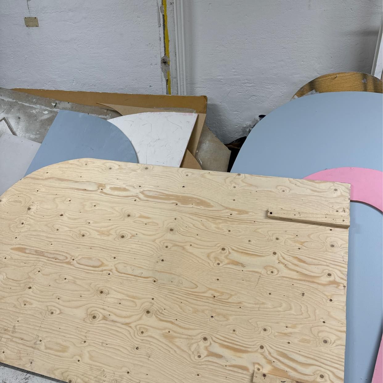image of Slänga trä och övrigt - Bromma