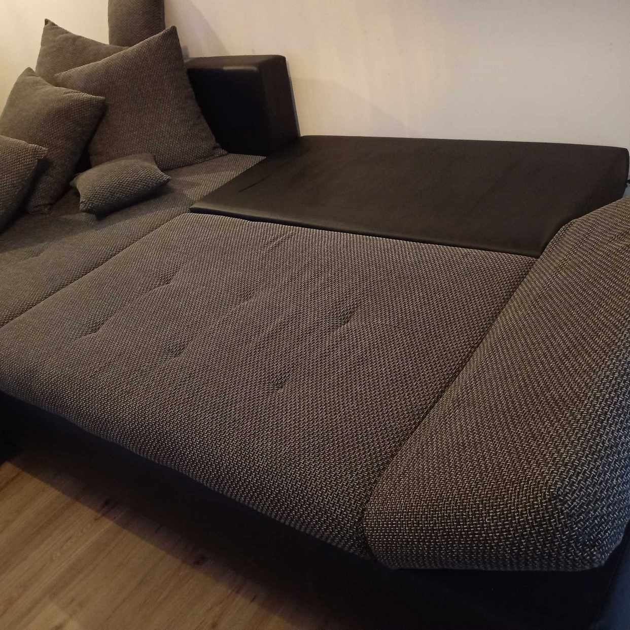 image of Verschenke große Couch - Berlin