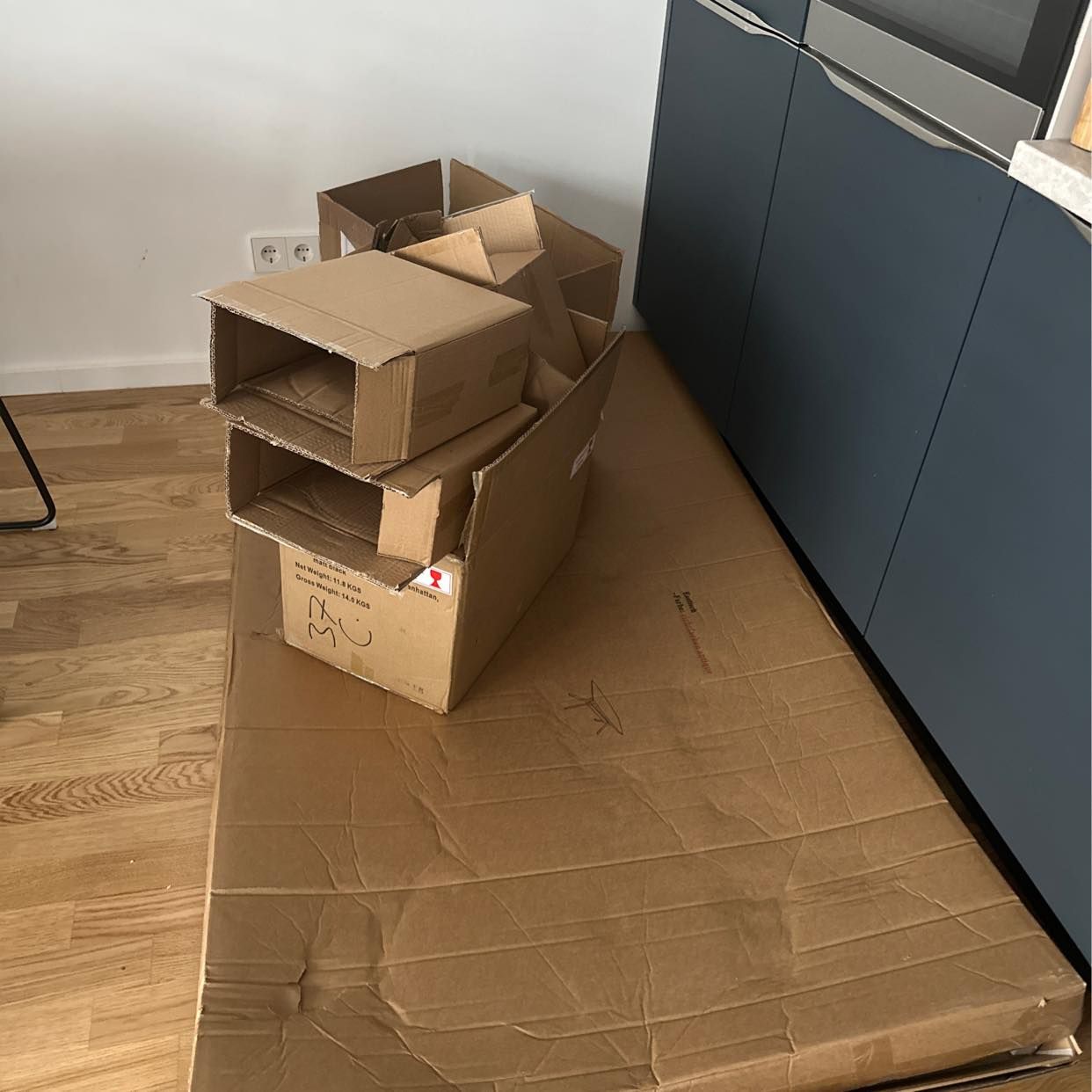 image of Cardboard disposal at BSR - Berlin