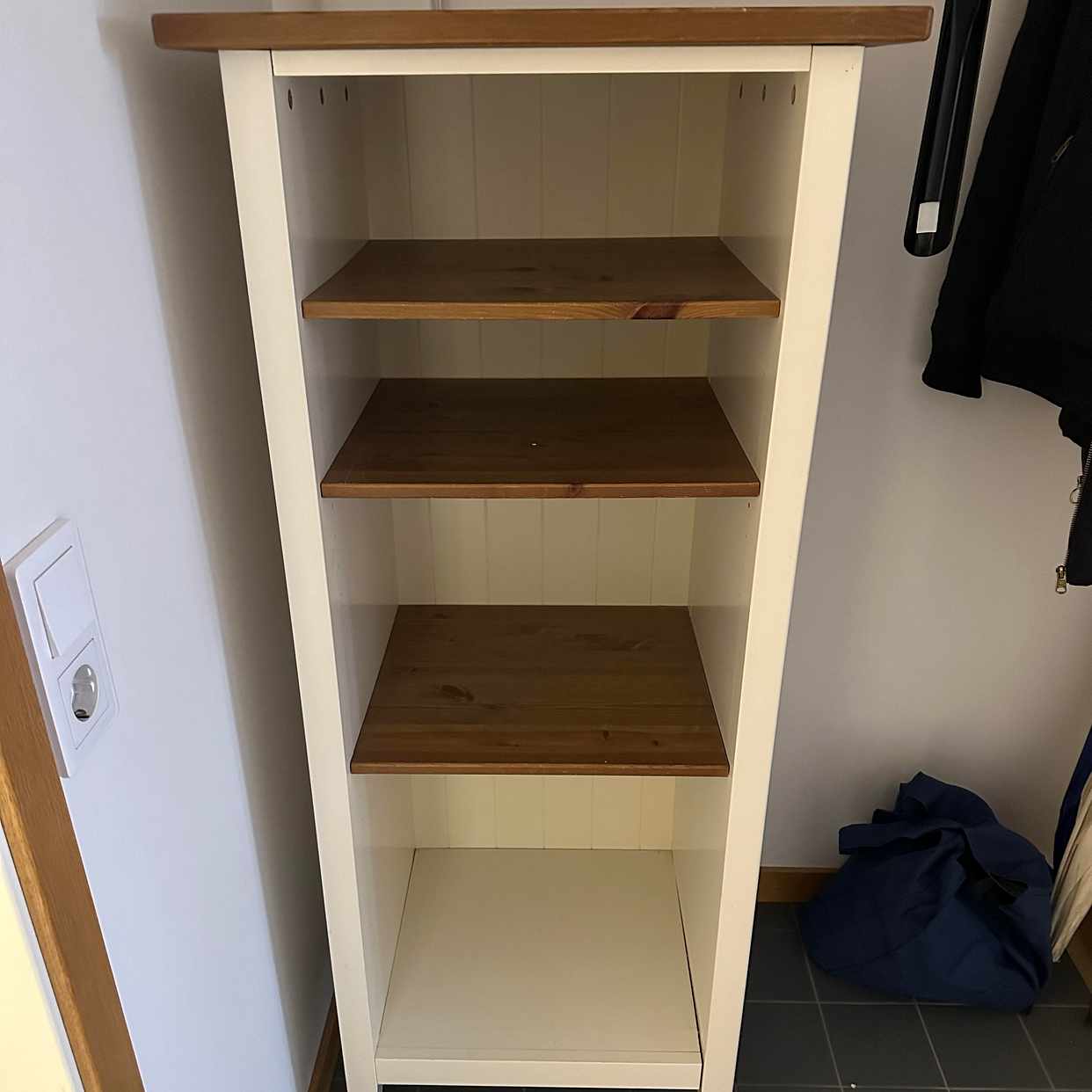 image of MIO hylla bortskänkes mot - Nyköping