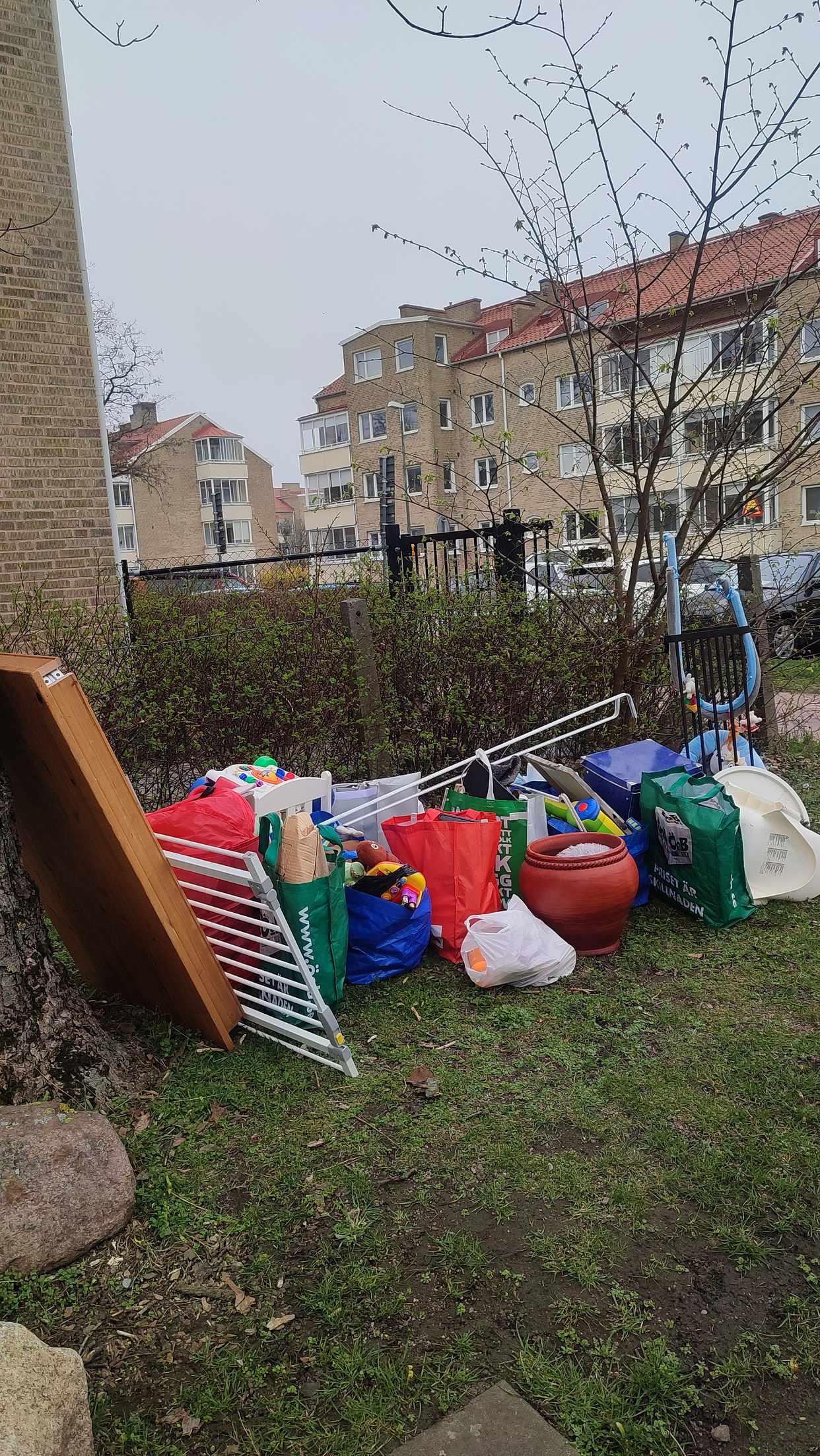 image of Skräp till tippen - Malmö