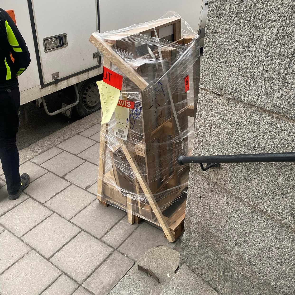 image of Move table into flat - 