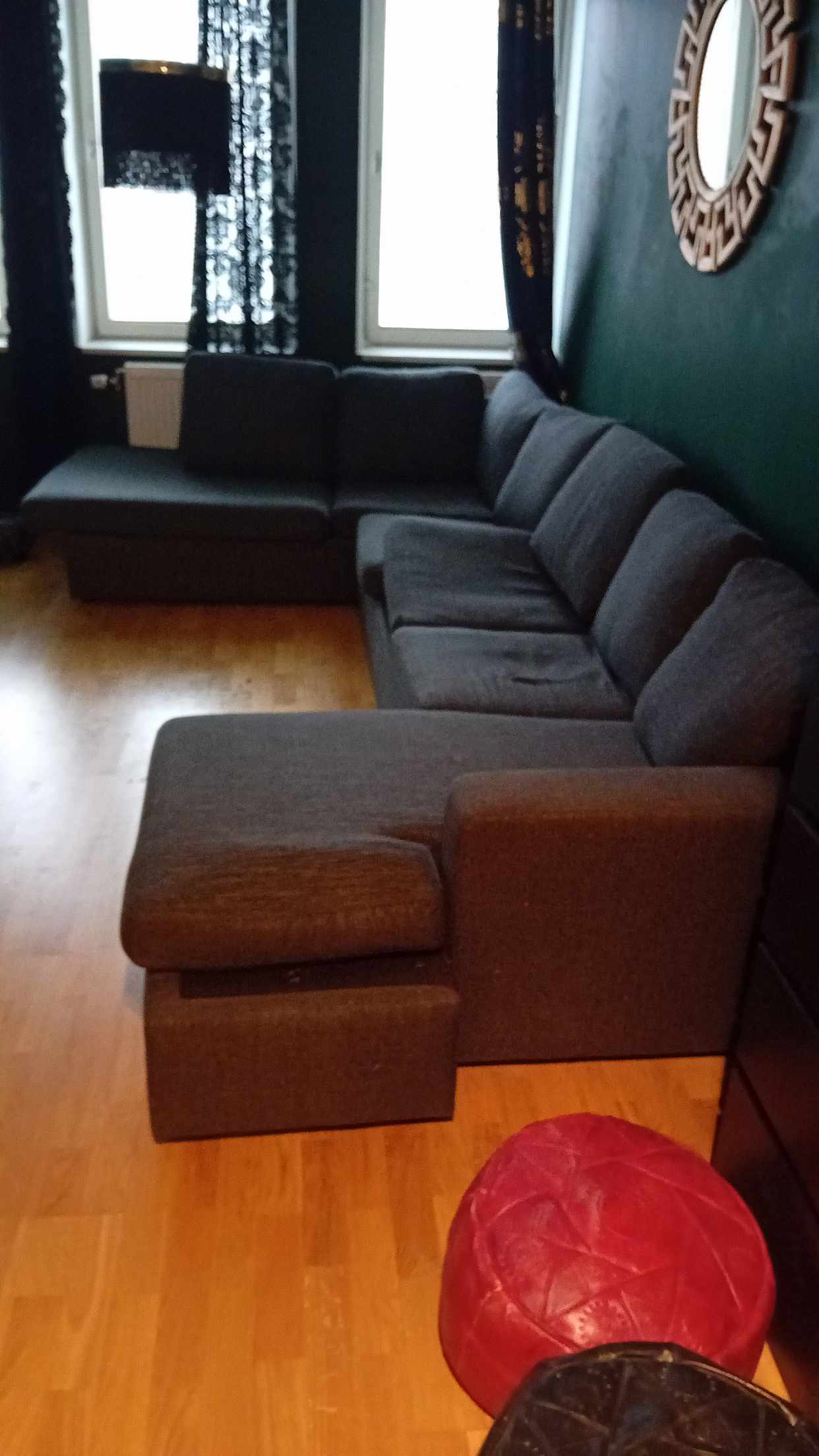 image of Ganska stor soffa - Solna